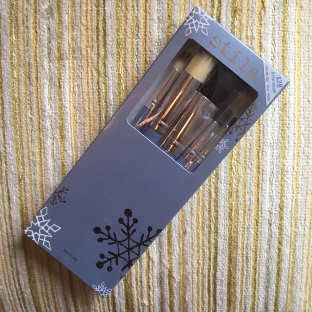 NWT stila makeup brushes